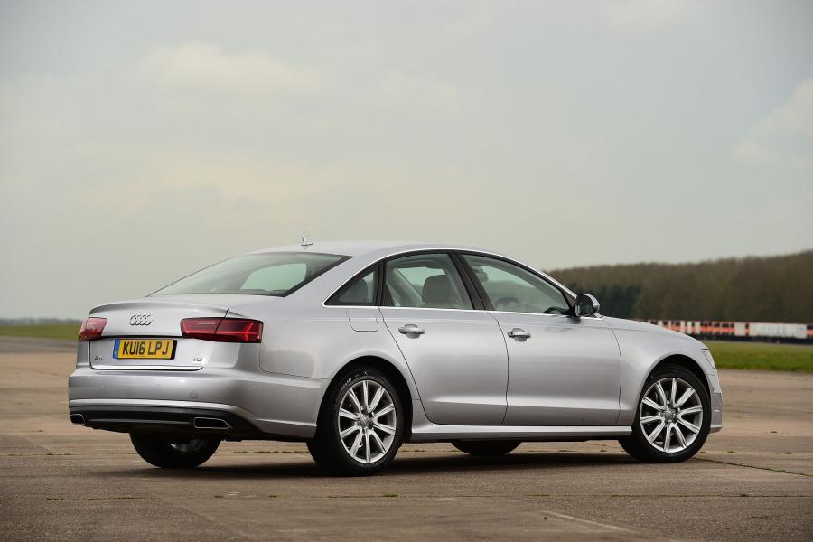  Audi A6 TDI Sedan (4G, C7) 2015 года  (UK) (фото 10 из 13)